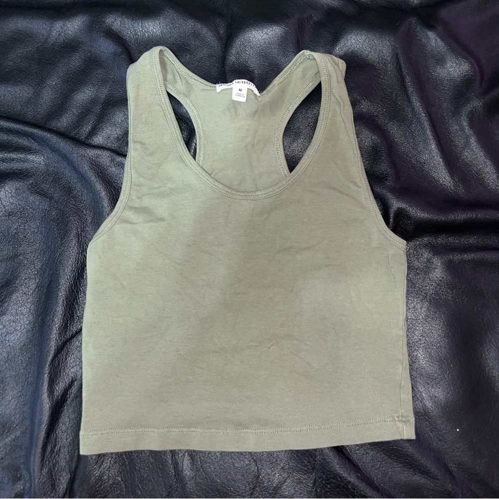 Zenana Outfitters Basic Green Tank Top - Medium